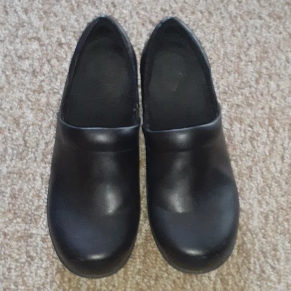 Dr.Scholl's slip resistant clogs SIZE 10 - Picture 2 of 8